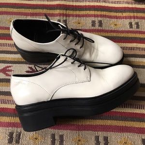 Vagabond Iza Leather Platform Oxford